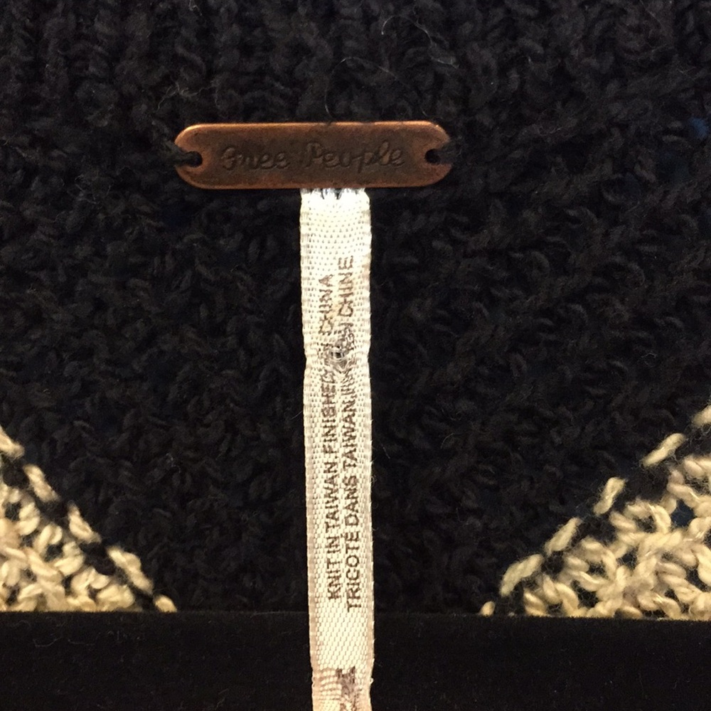Free People Sweater - Picture 2 of 4
